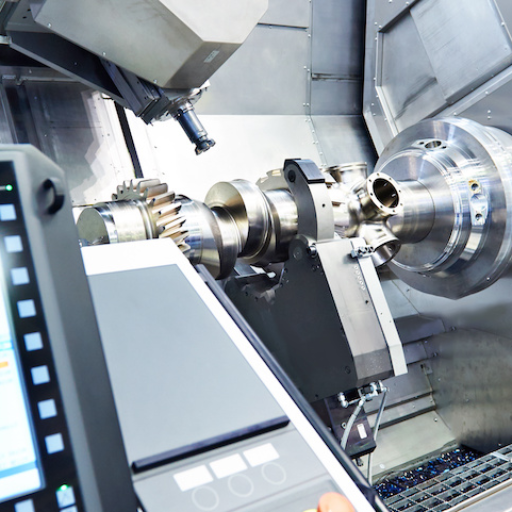 Como as diferentes máquinas CNC se comparam?