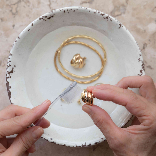 Maintaining Gold Jewelry and Items